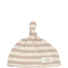 Шапка в полоску с узлом