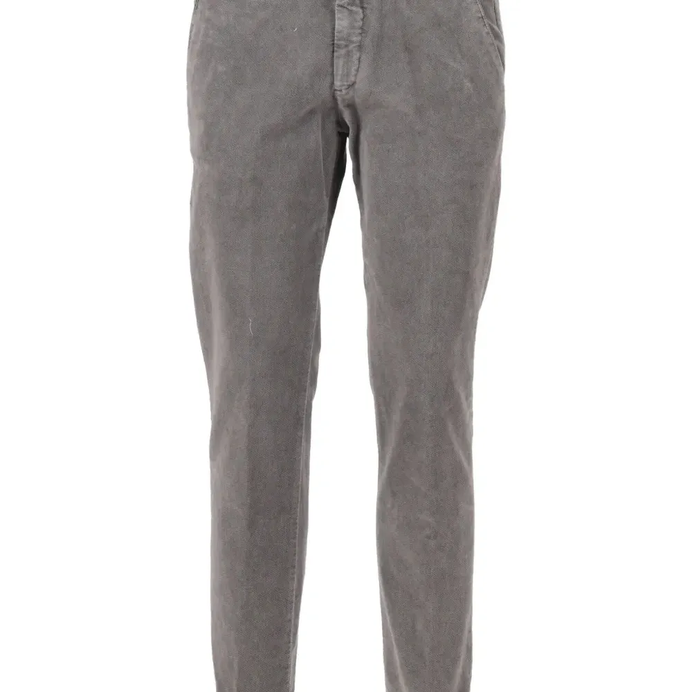 Брюки на пуговицах