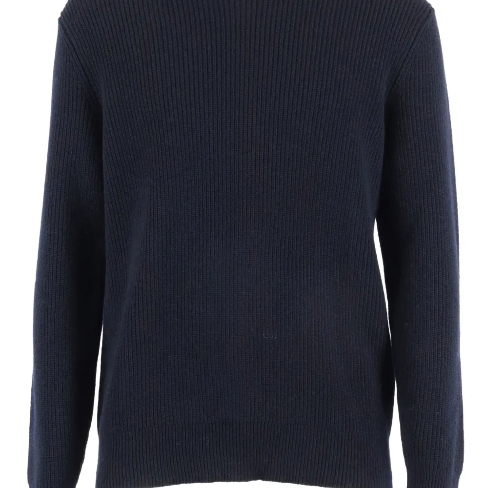 Вязаный свитер с круглым вырезом Вязаный свитер с круглым вырезом