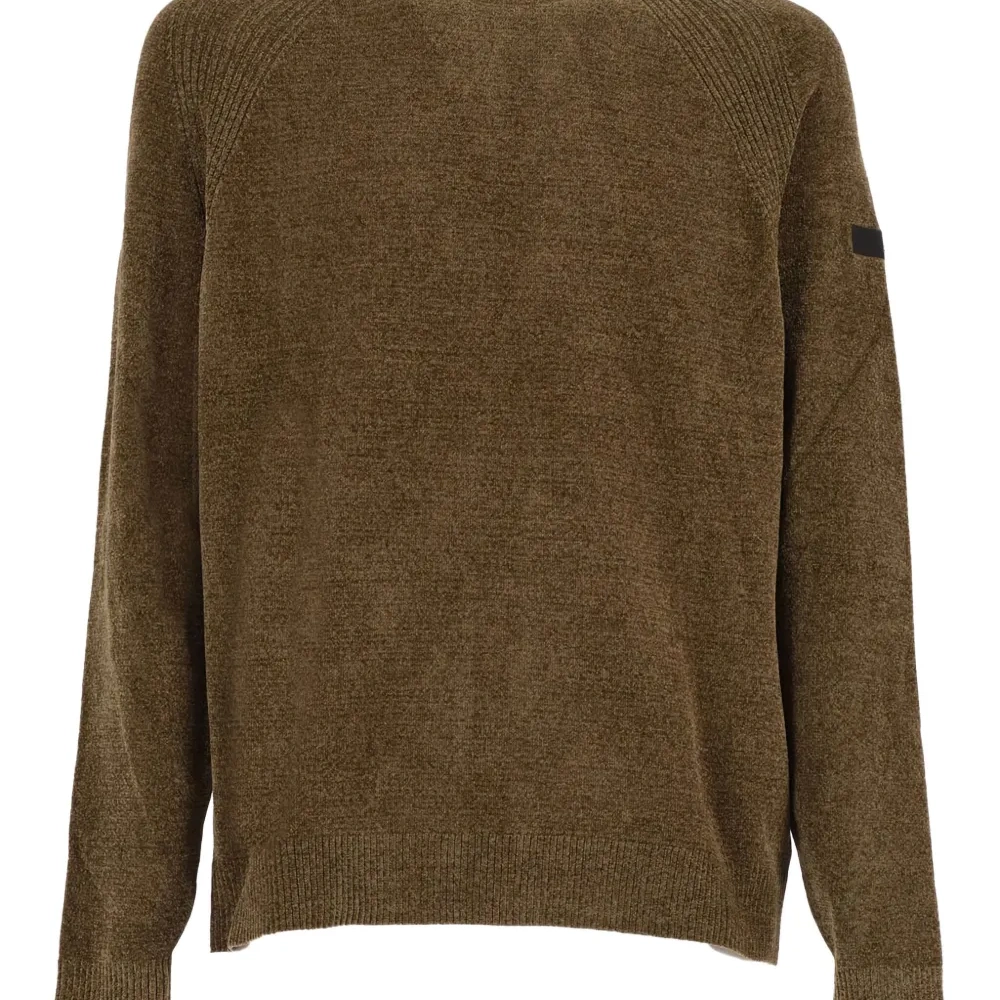 Футболка с круглым вырезом