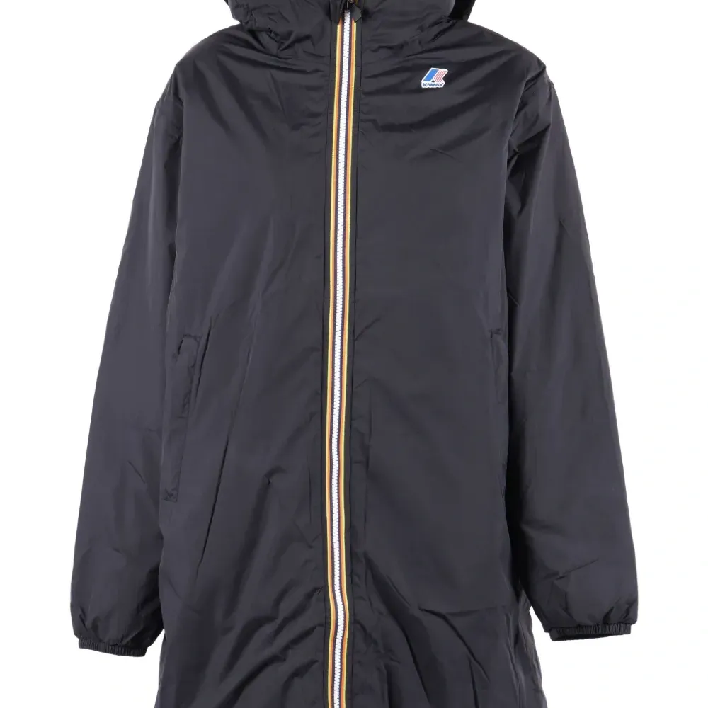 Куртка на молнии с капюшоном Куртка на молнии с капюшоном