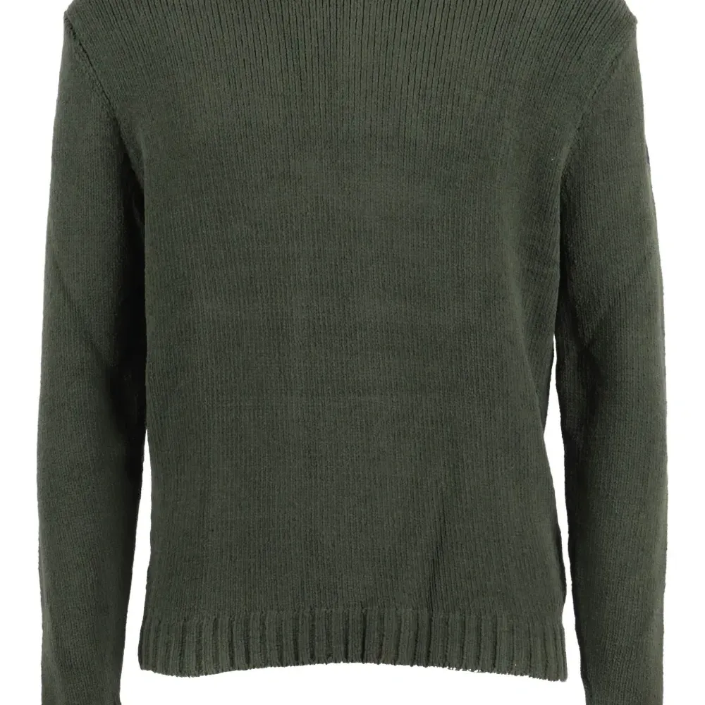 Свитер с круглым вырезом