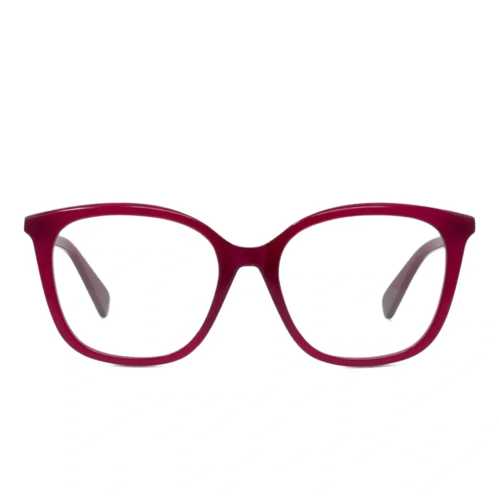 Очки в овальной оправе