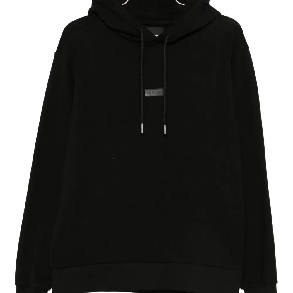 Худи с нашивкой-логотипом