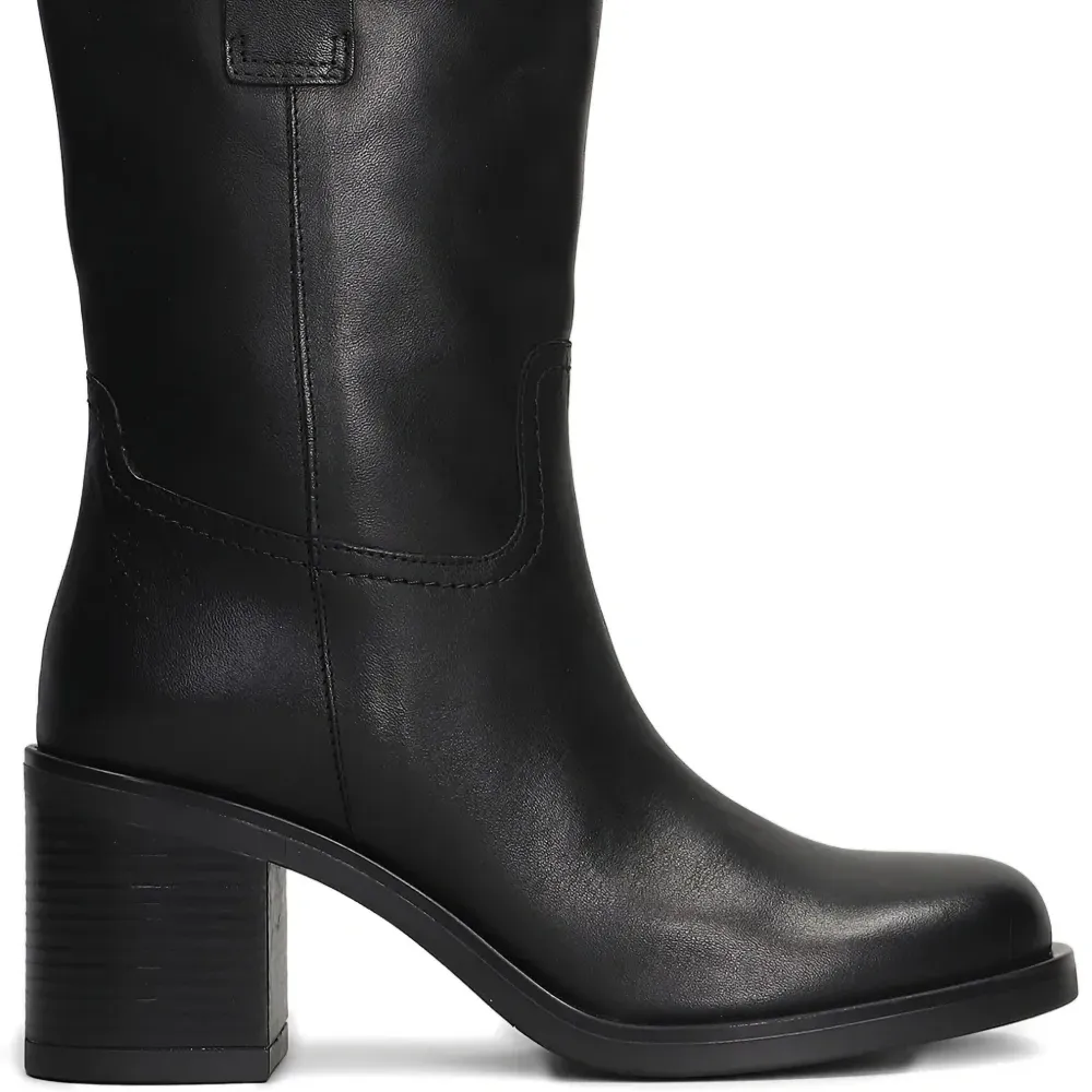 Ботинки на каблуке Mia