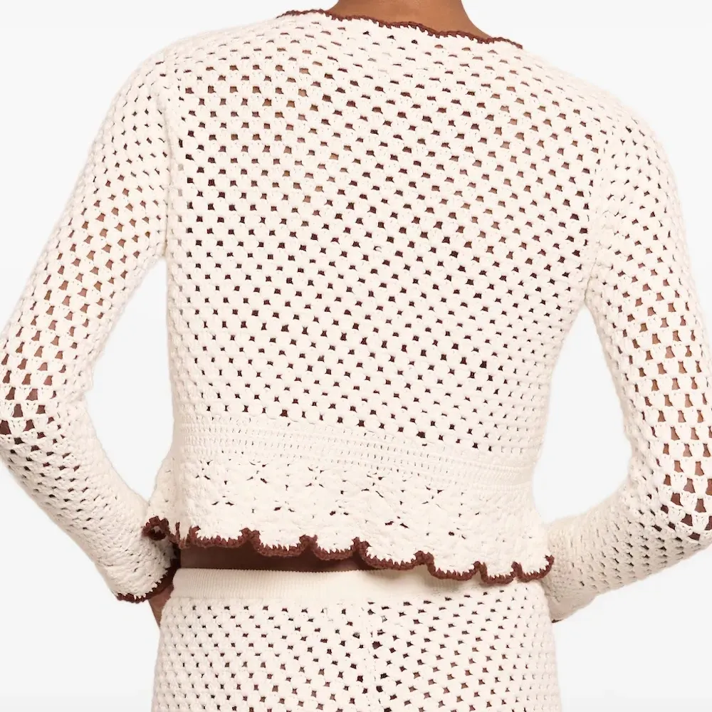 Кардиган в технике кроше с фестонами Кардиган в технике кроше с фестонами