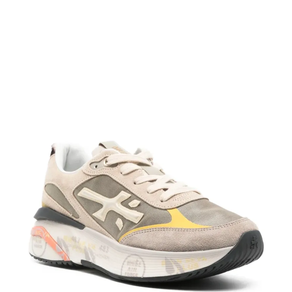 Кроссовки со вставками