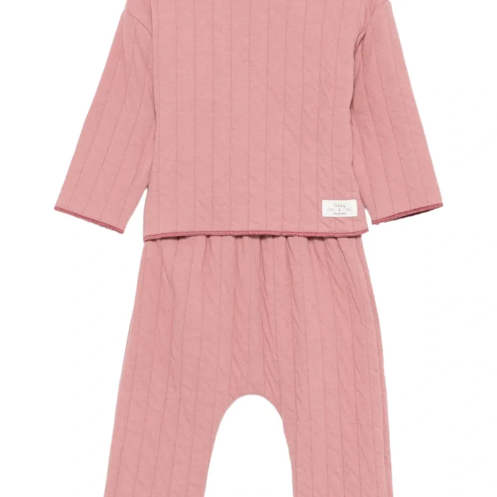 Комплект из топа и брюк