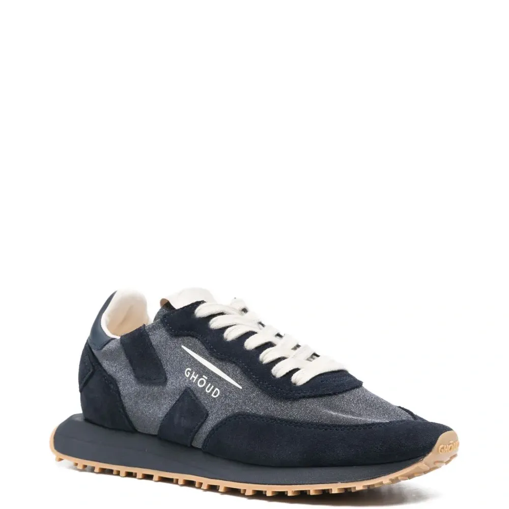 Кроссовки с вставками