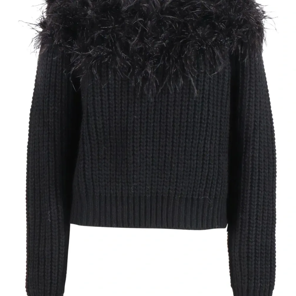 Рифлёный свитер с перьевым декором Рифлёный свитер с перьевым декором