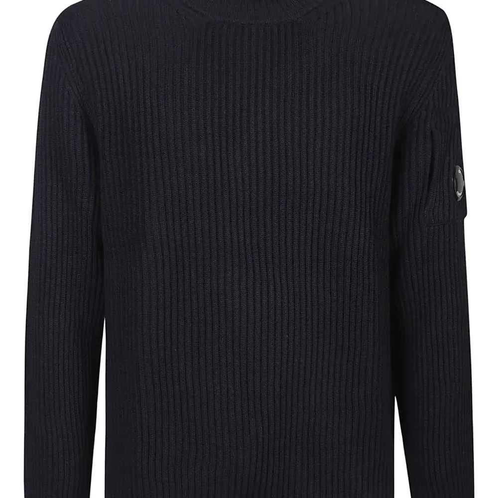 Вязаный свитер из шерстяной смеси