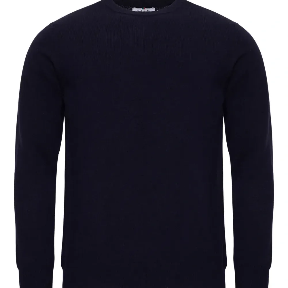 Шерстяной свитер