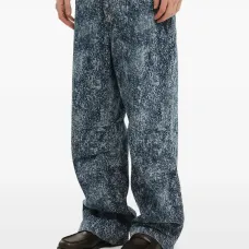 Джинсы с нашивкой-логотипом Джинсы с нашивкой-логотипом