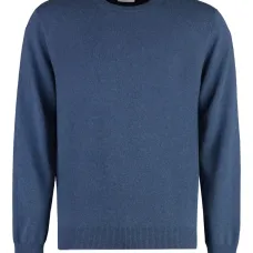 Свитер в рубчик