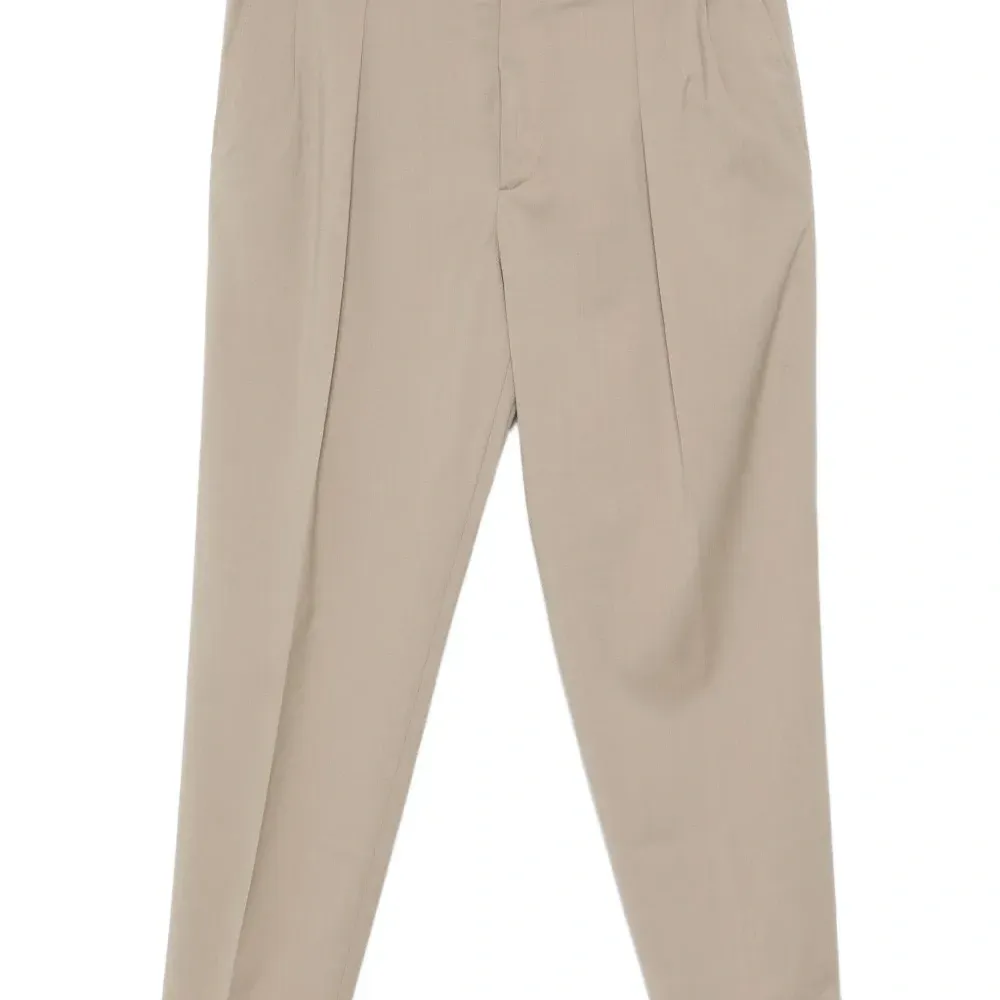 Брюки прямого кроя со складками