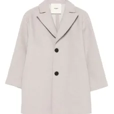 Пальто с лацканами на трех пуговицах