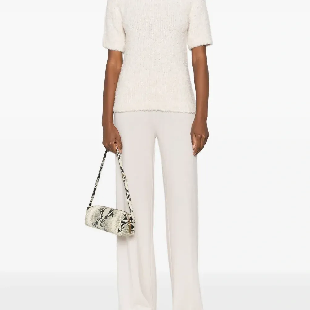 Брюки с эластичным поясом Брюки с эластичным поясом