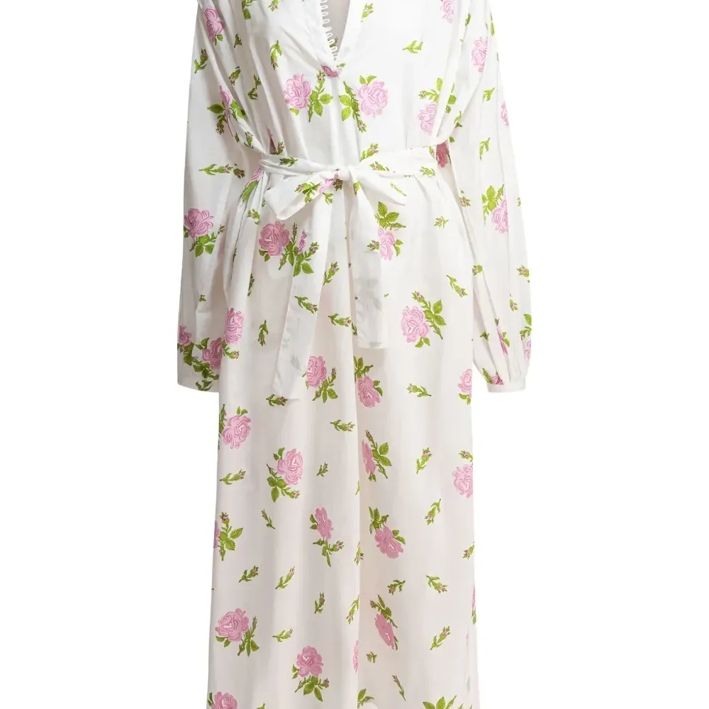 Платье с поясом и цветочным принтом