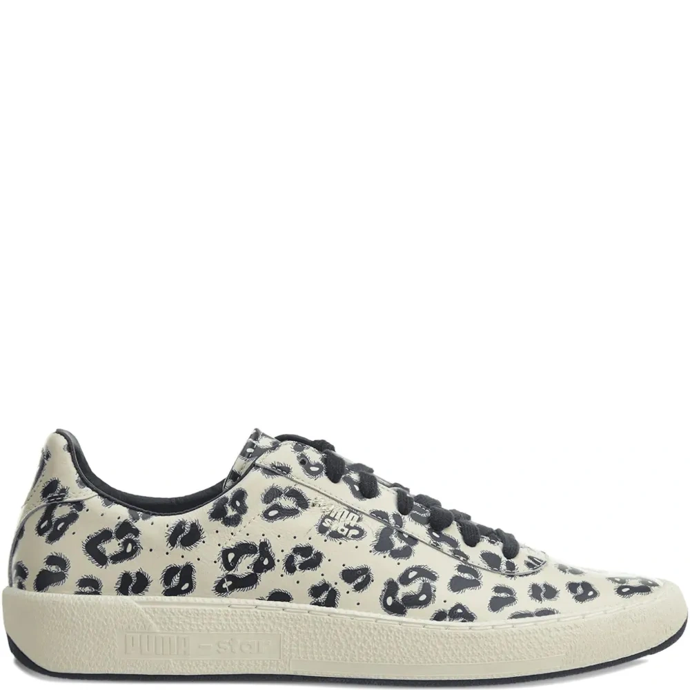 Кроссовки с леопардовым принтом и звездами