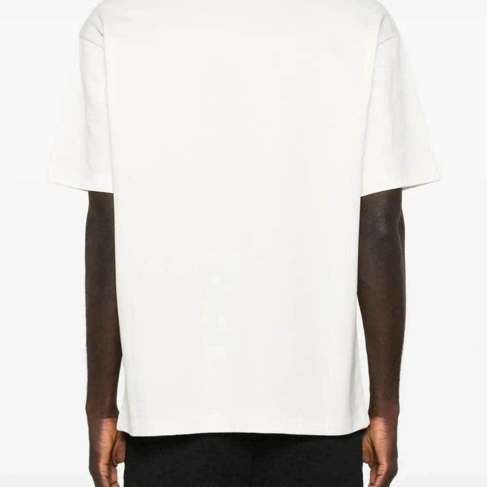 Футболка с графическим принтом