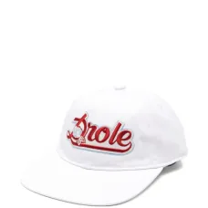 Бейсболка с вышитым логотипом