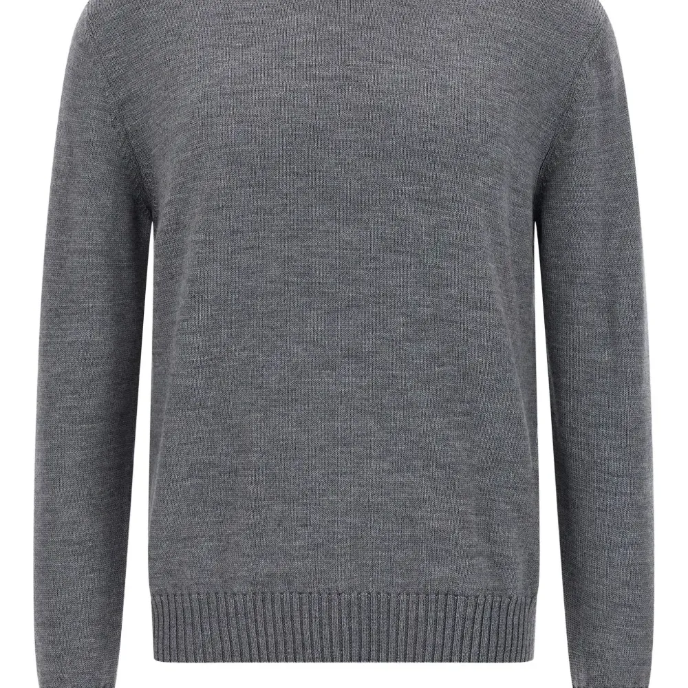 Джемпер с длинными рукавами и круглым вырезом