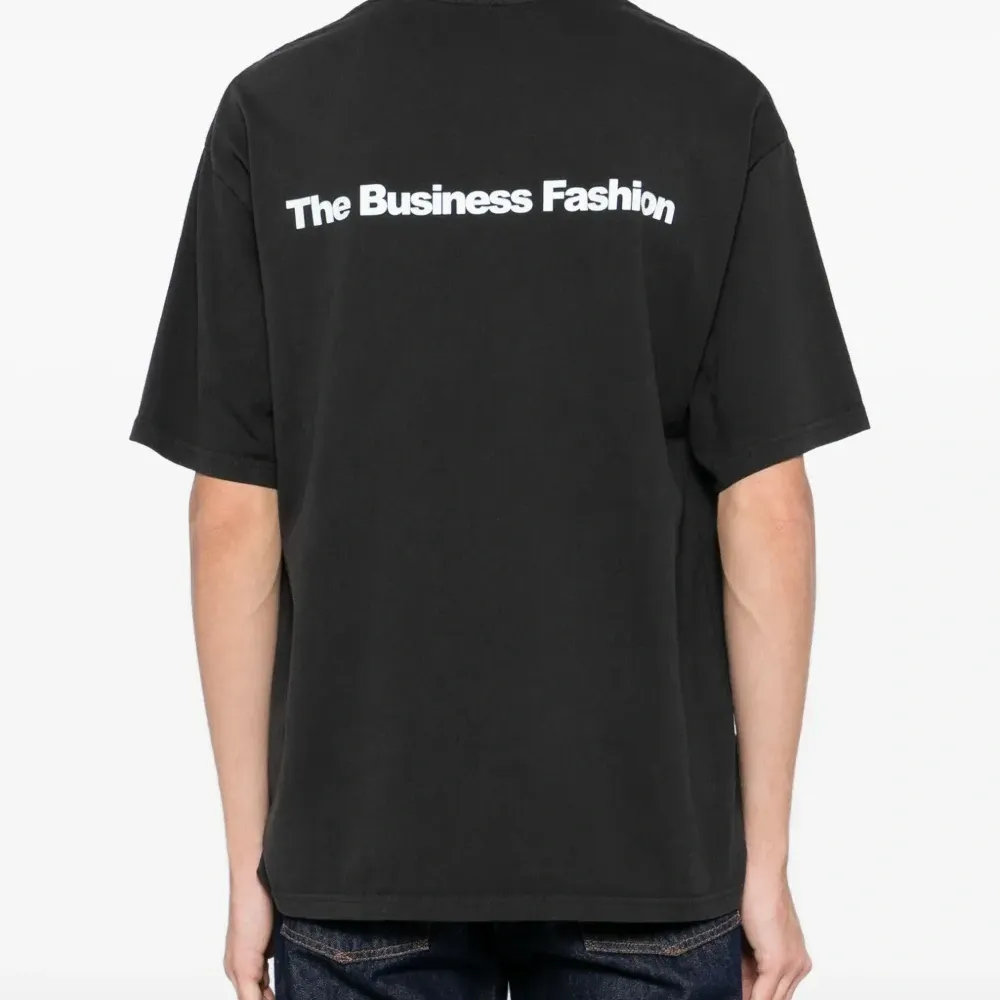 Футболка с графичным принтом