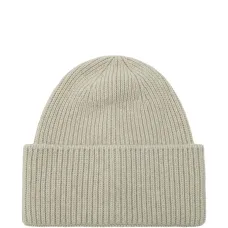 Шапка-бини в рубчик