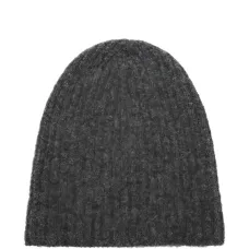 Вязаная шапка резинкой