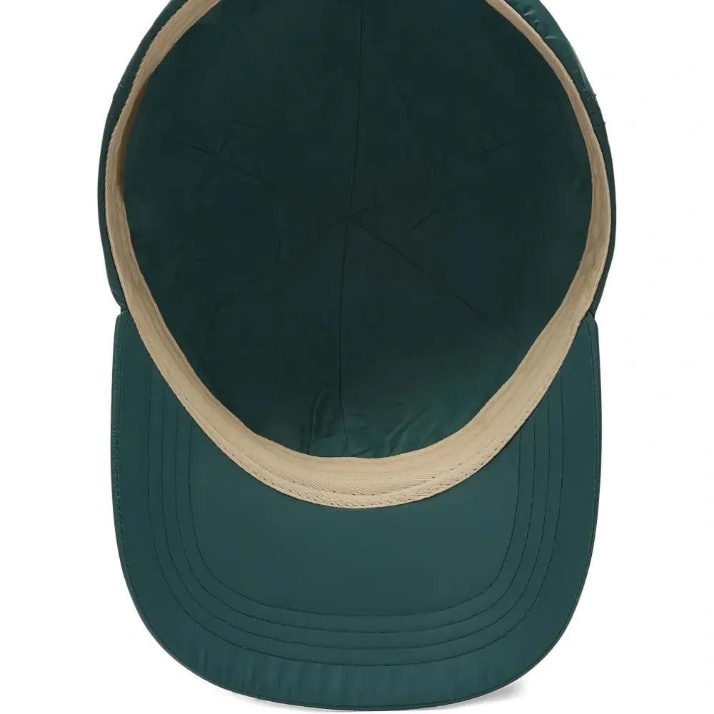 Бейсболка с вышитым логотипом