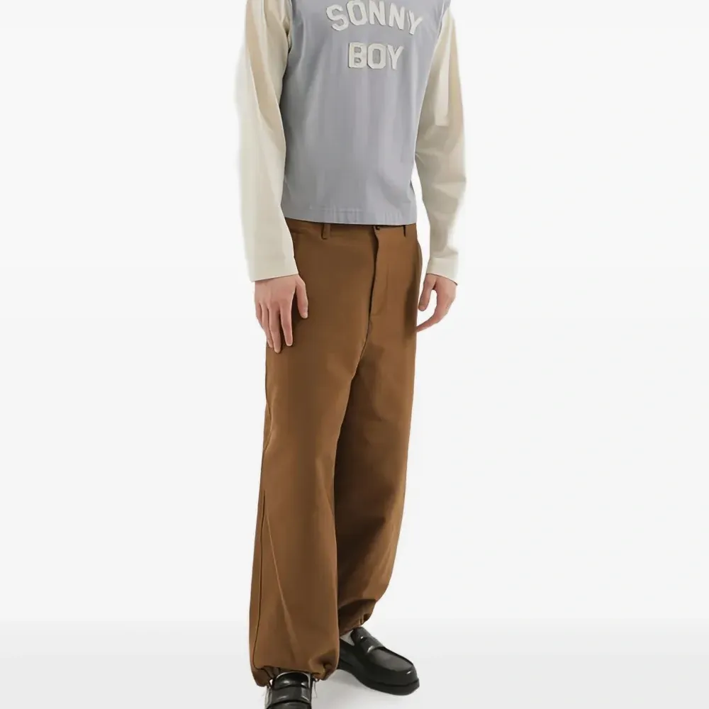 Джоггеры на кулиске