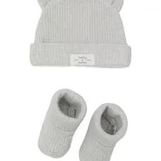 Шапка-бини с нашивкой-логотипом и пинетки