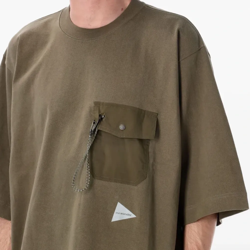 Футболка с карманом