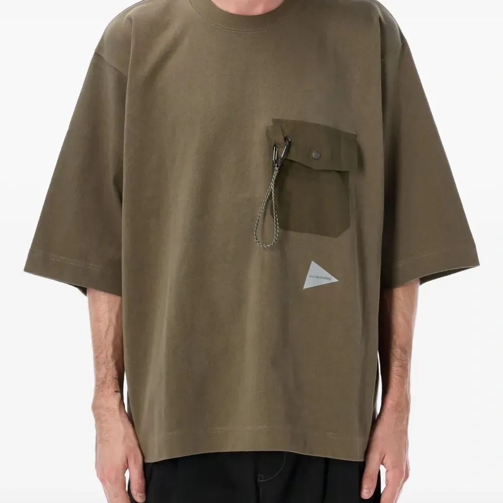 Футболка с карманом