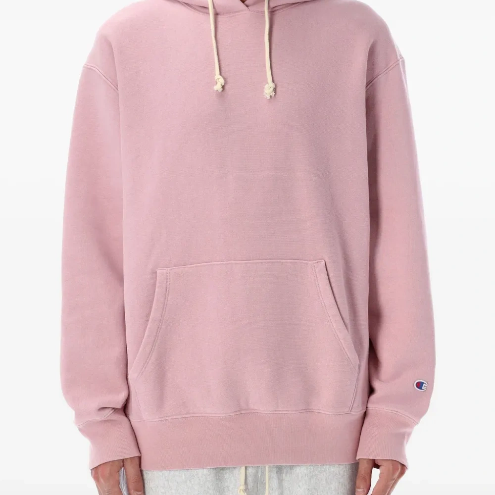 Худи с нашивкой-логотипом