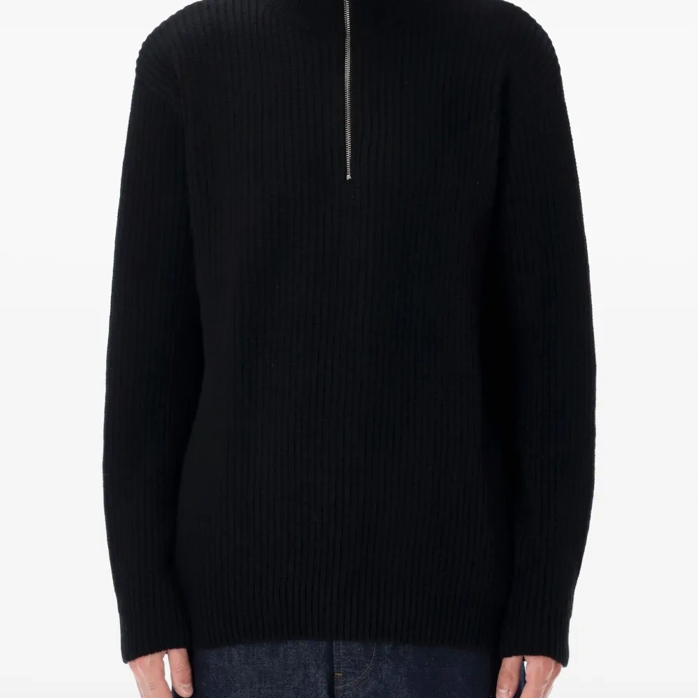 Свитер в рубчик с воротником на молнии