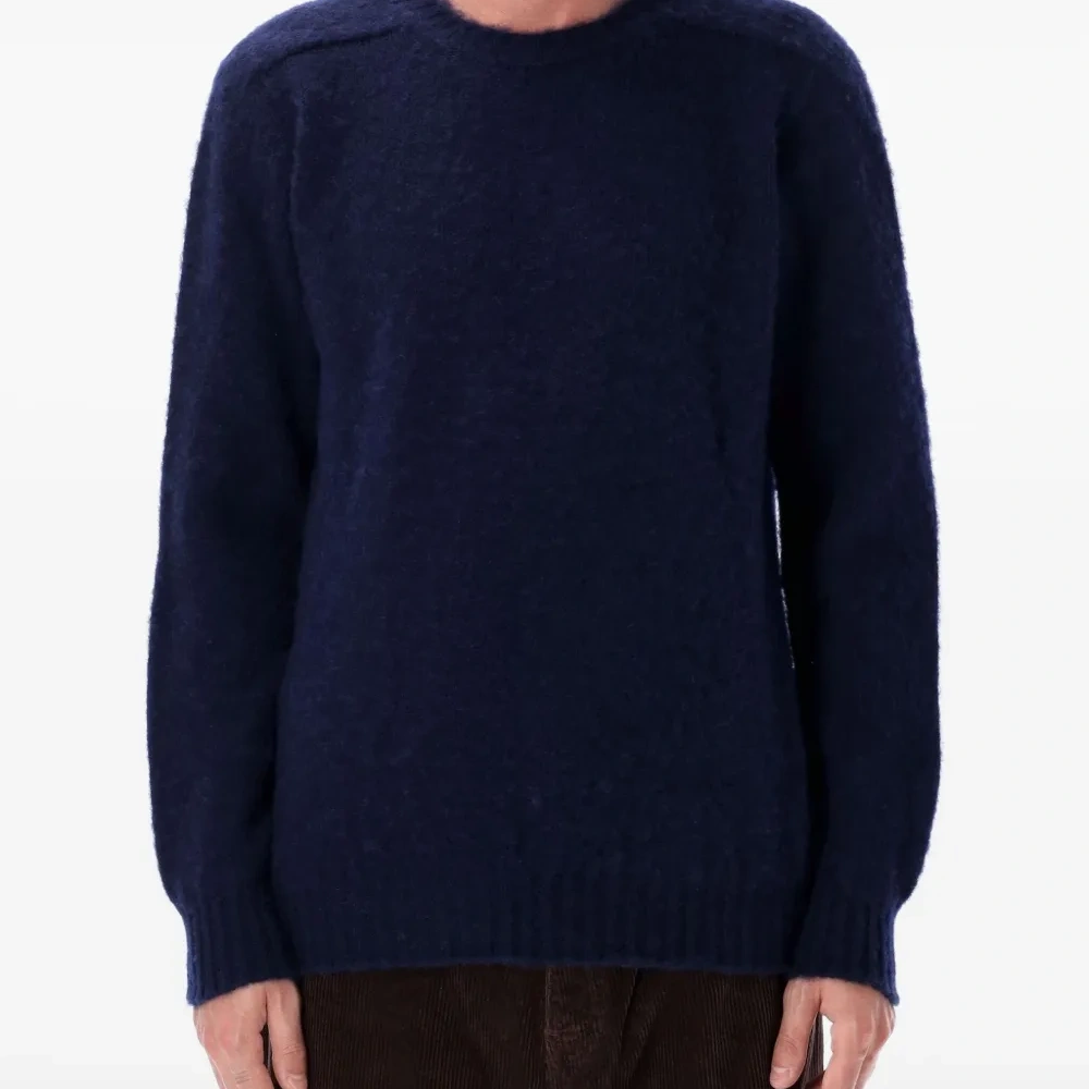 Джемпер с круглым вырезом и длинными рукавами