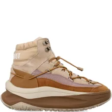 Кроссовки на шнуровке Кроссовки на шнуровке