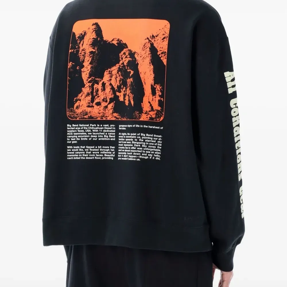 Толстовка с графичным принтом