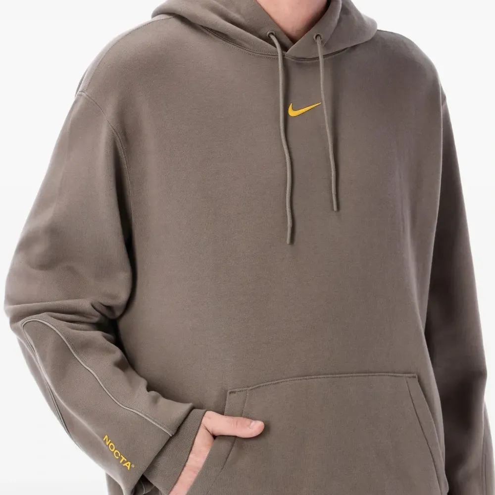 Худи с накладным карманом Худи с накладным карманом