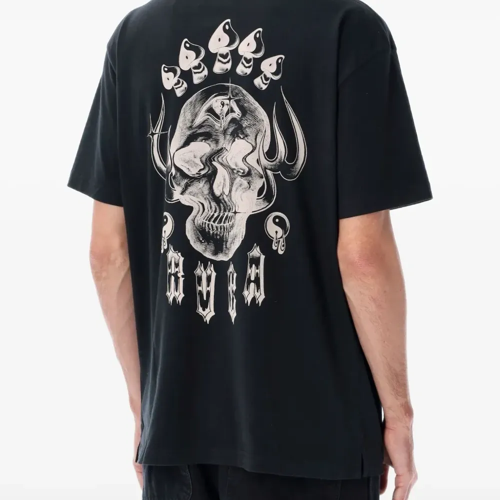 Футболка с графичным принтом