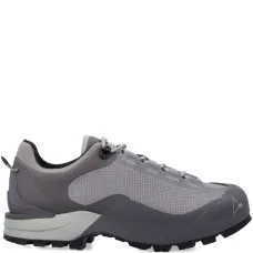 Кроссовки на шнуровке