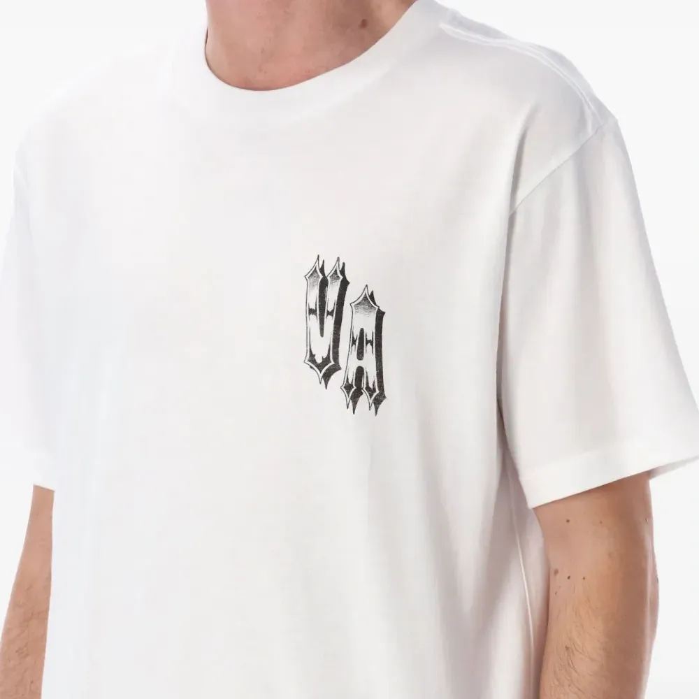 Футболка с графичным принтом Футболка с графичным принтом