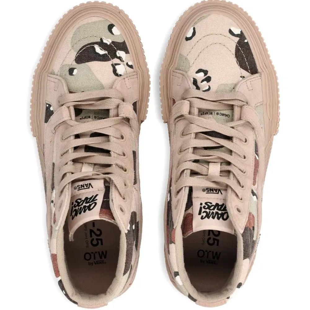 Кроссовки Sk8-Hi GL Lug в камуфляжном цвете из коллаборации OTW by Vans x WTAPS x OAMC Кроссовки Sk8-Hi GL Lug в камуфляжном цвете из коллаборации OTW by Vans x WTAPS x OAMC