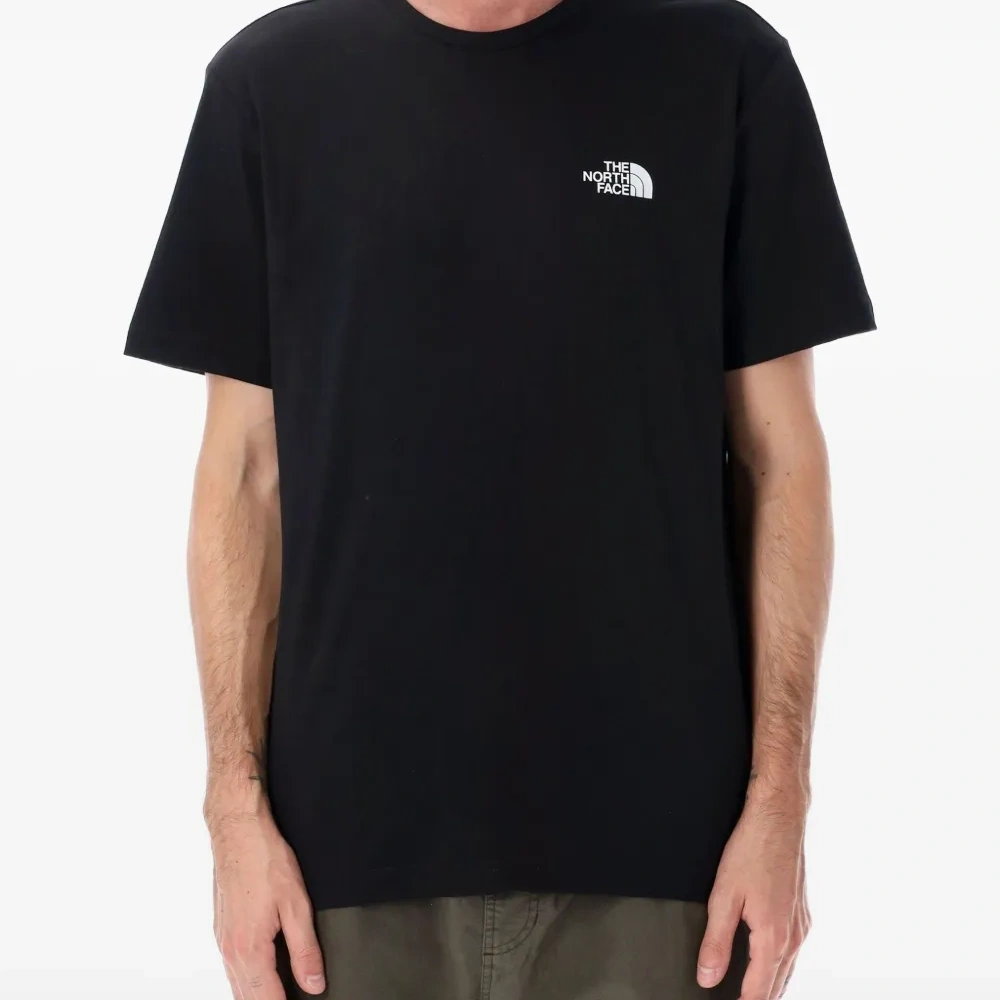 Футболка с логотипом