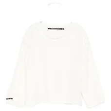 Футболка с круглым вырезом