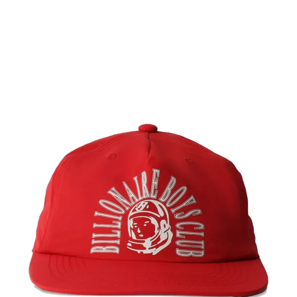 Бейсболка с логотипом лунного астронавта