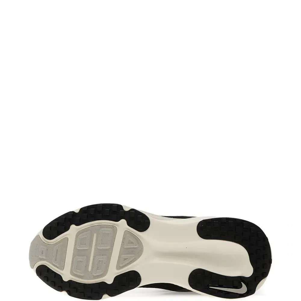 Кроссовки Vomero 18