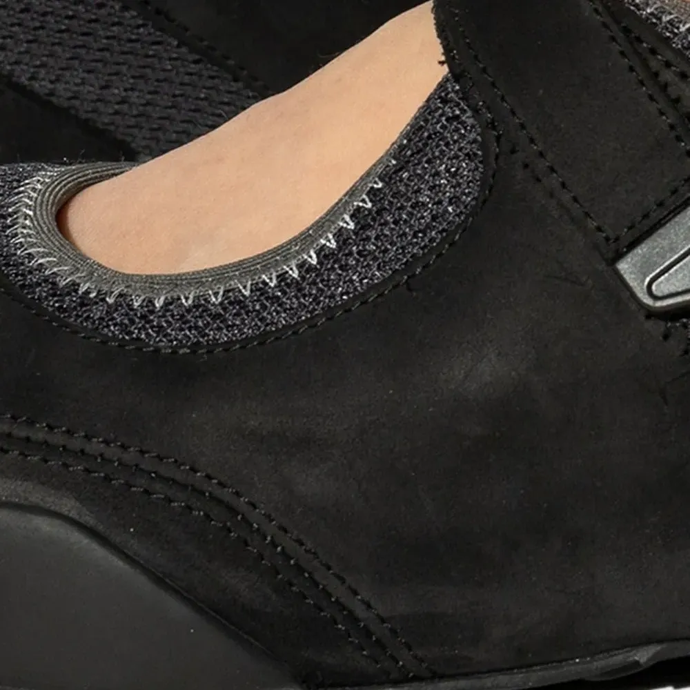 Лоуи слипоны с ремешками