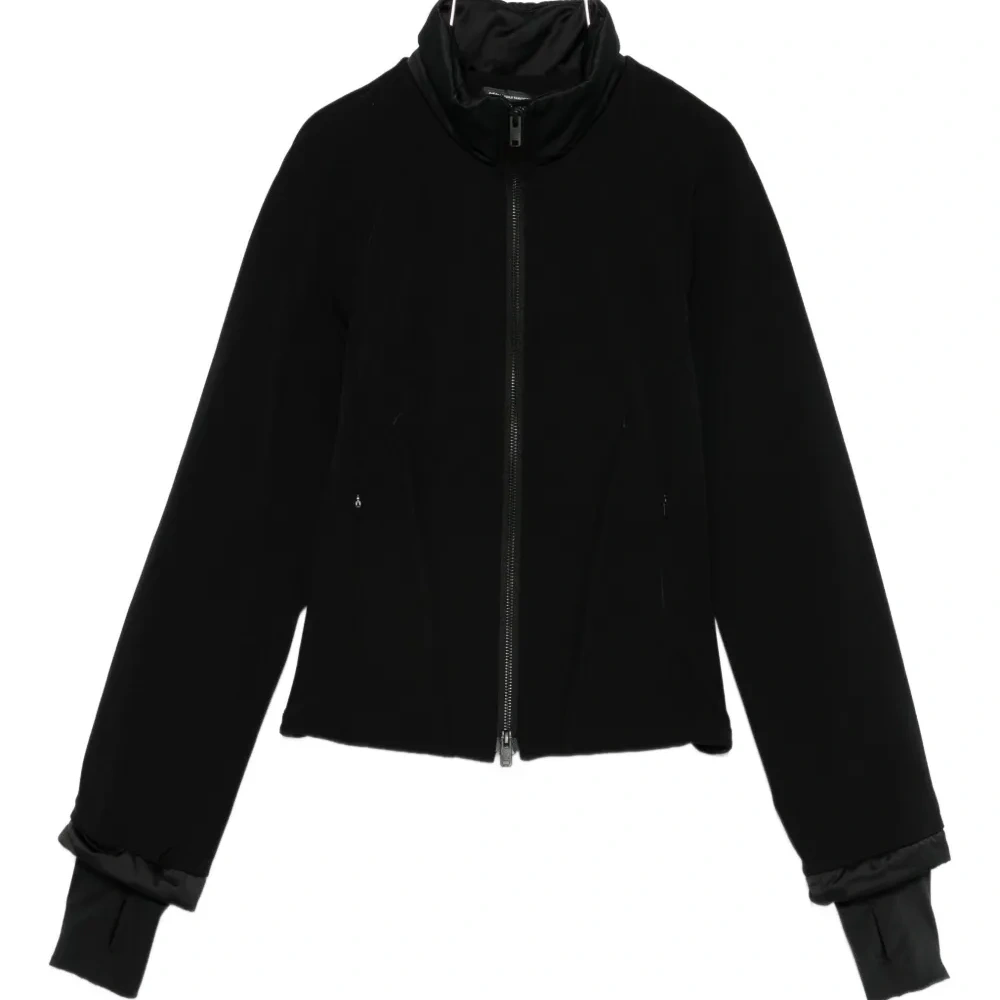 Стёганая куртка на молнии